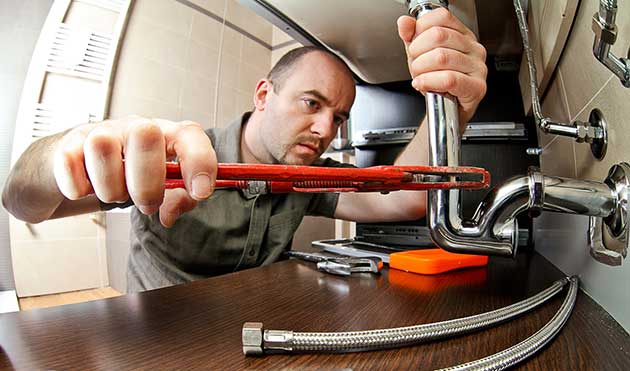 What is considered a plumbing emergency?